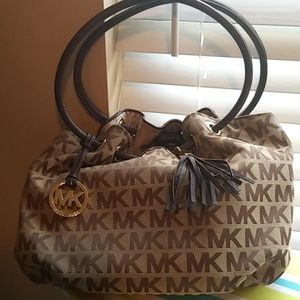 Michael Kors  Signature bucket/hobo bag.